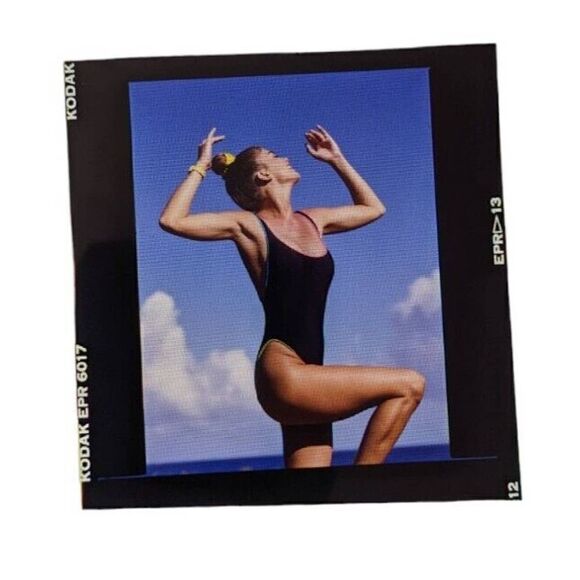 Kathy‎ Ireland Photo Slide Swimsuit Model Catalog Production Picture (F7) - Picture 1 of 1